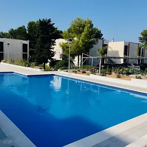 https://sunclub-calavinya.top-hotels-tarragona.com